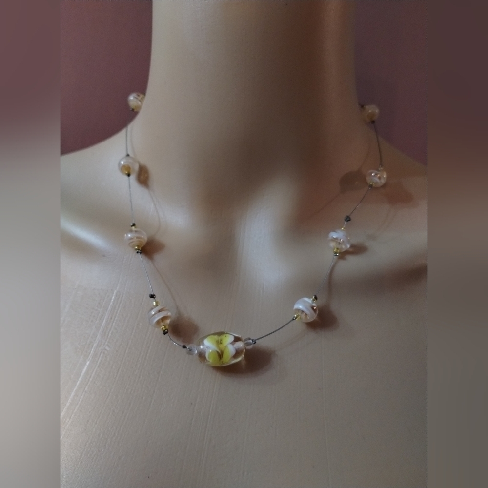 Women's yellow wire bead necklace